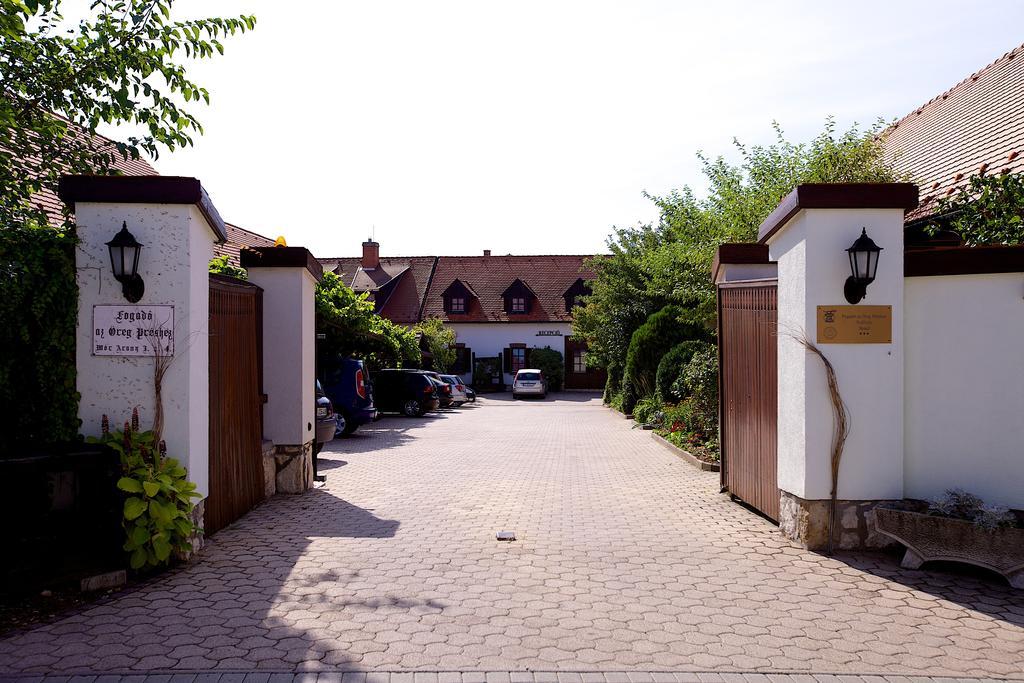 Hotel Fogado Az Oreg Preshez Mór Exteriér fotografie